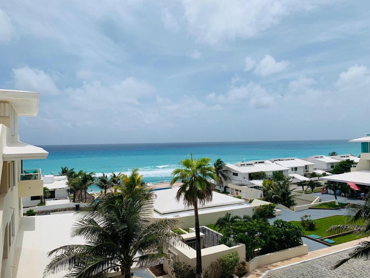 Brisas Beachfront Studios In Hotel Zone Cancún Eksteriør billede
