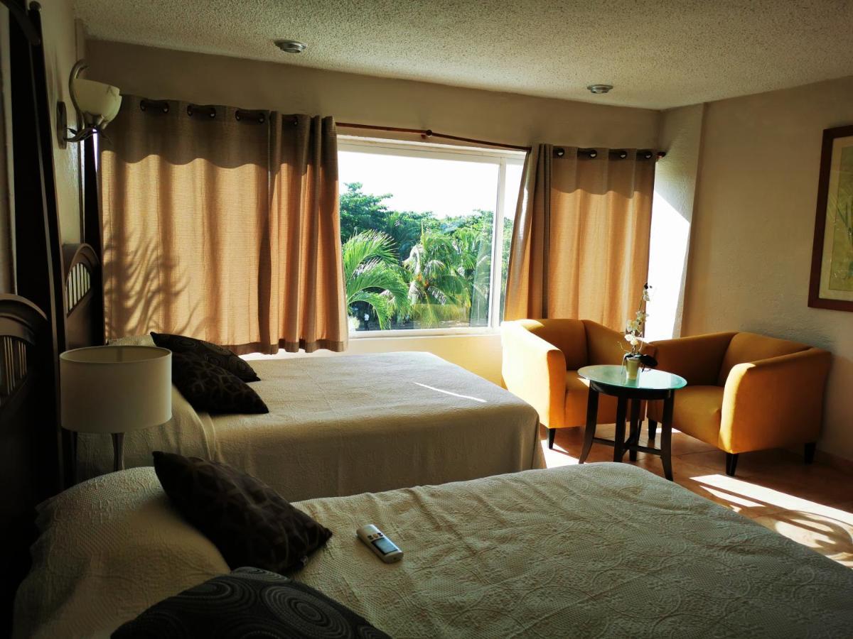 Brisas Beachfront Studios In Hotel Zone Cancún Eksteriør billede