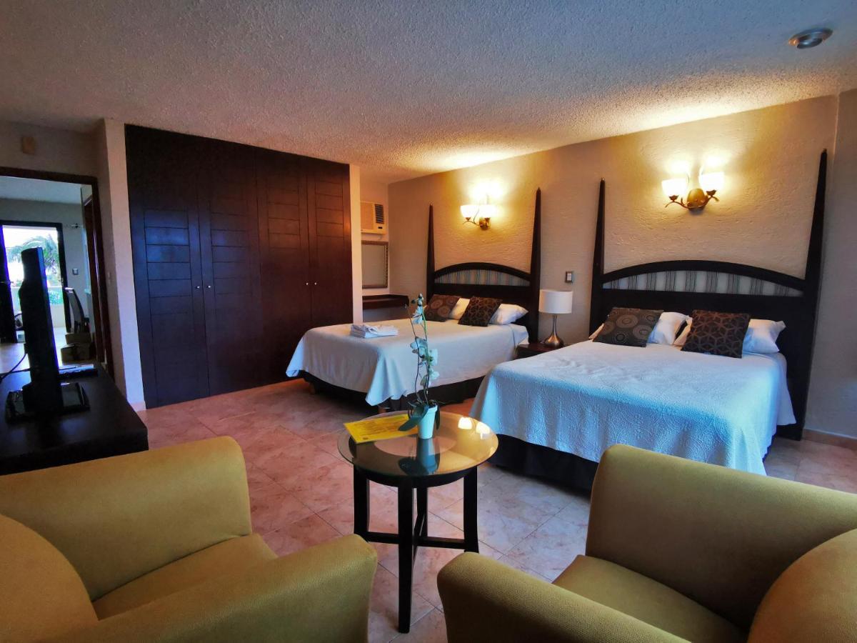 Brisas Beachfront Studios In Hotel Zone Cancún Eksteriør billede