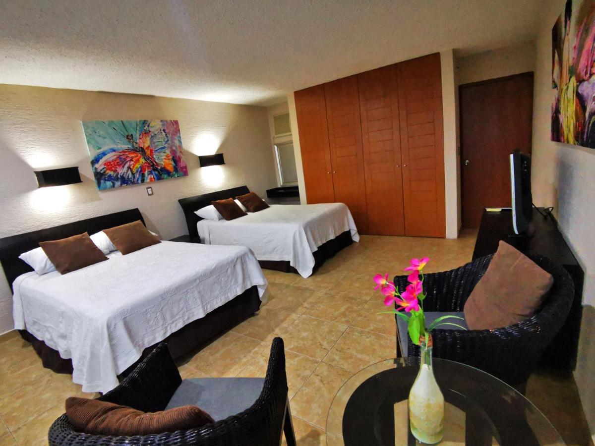 Brisas Beachfront Studios In Hotel Zone Cancún Eksteriør billede