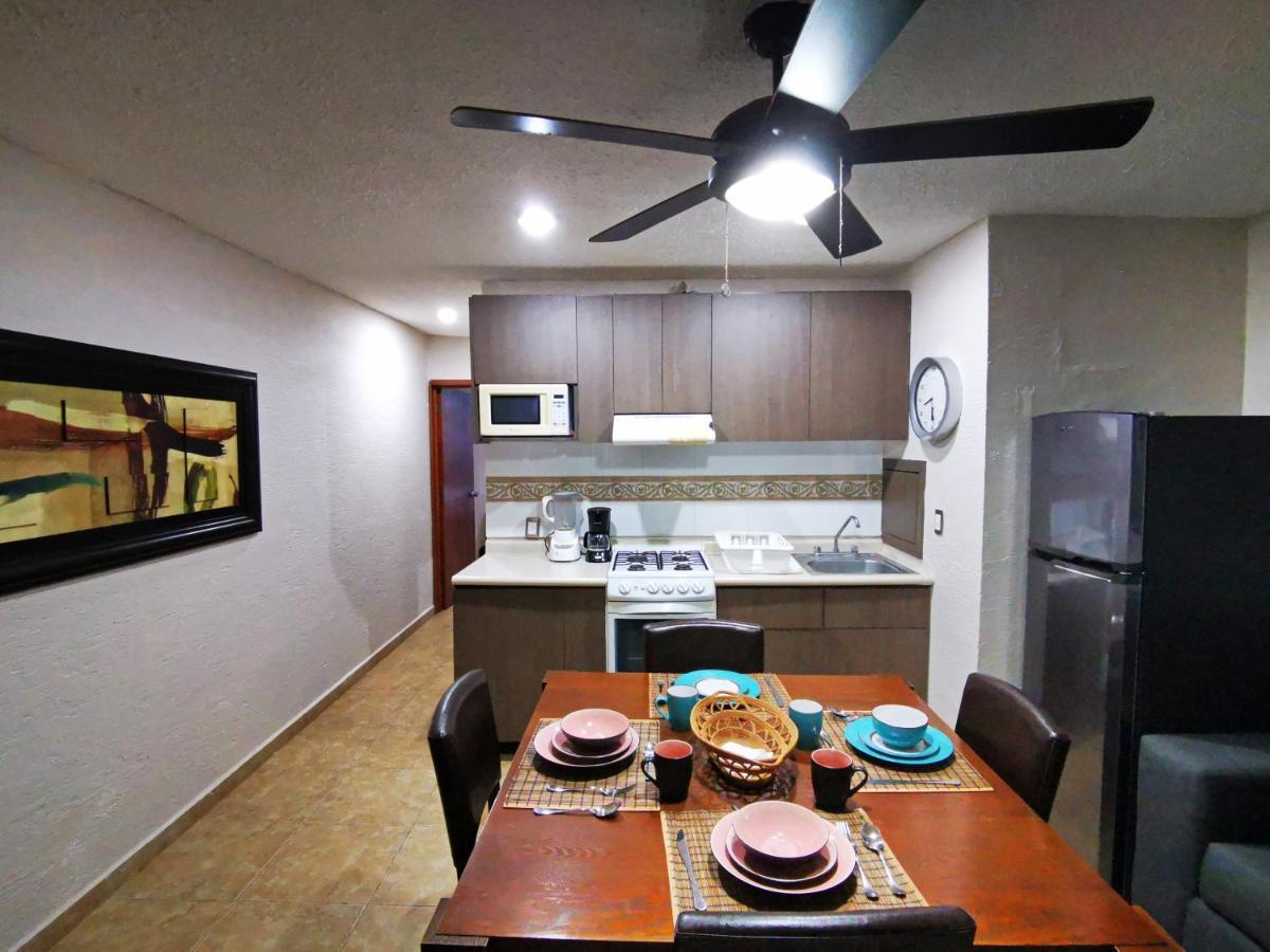 Brisas Beachfront Studios In Hotel Zone Cancún Eksteriør billede